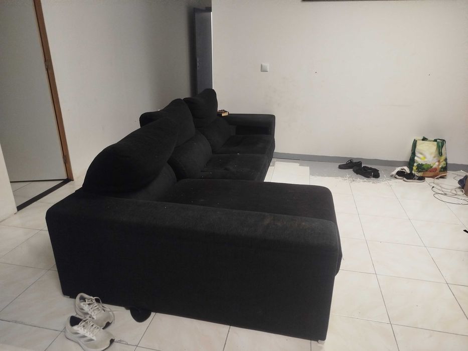 Sofá retratil preto