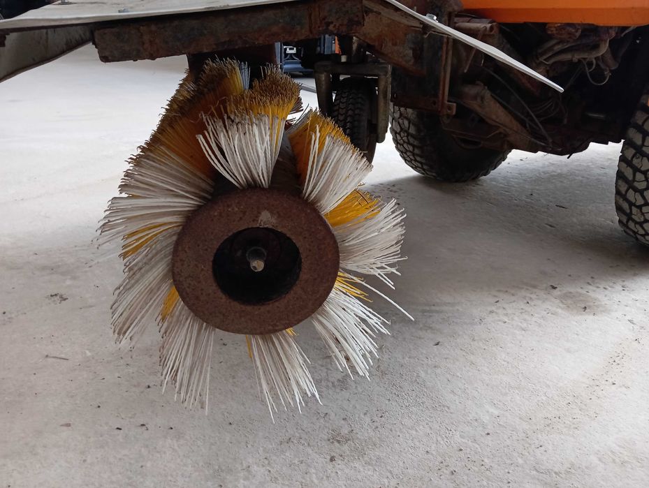 Szczotka, zamiatarka do Ladoga