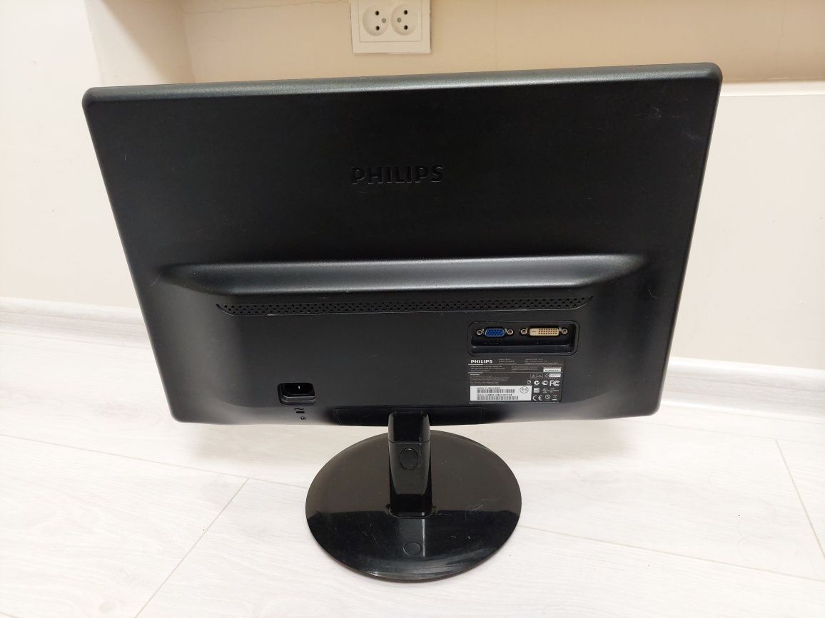 Монитор philips 19" 190v3lsb