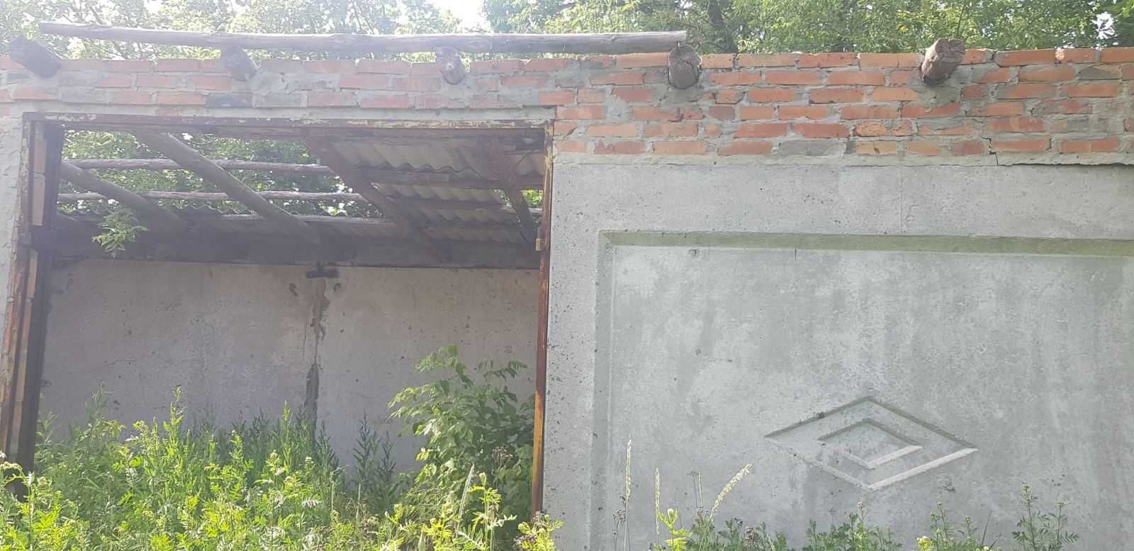 Валки.  0.8 ГА с ветхими зданиями под производство.Экс мясокомбинат.AN