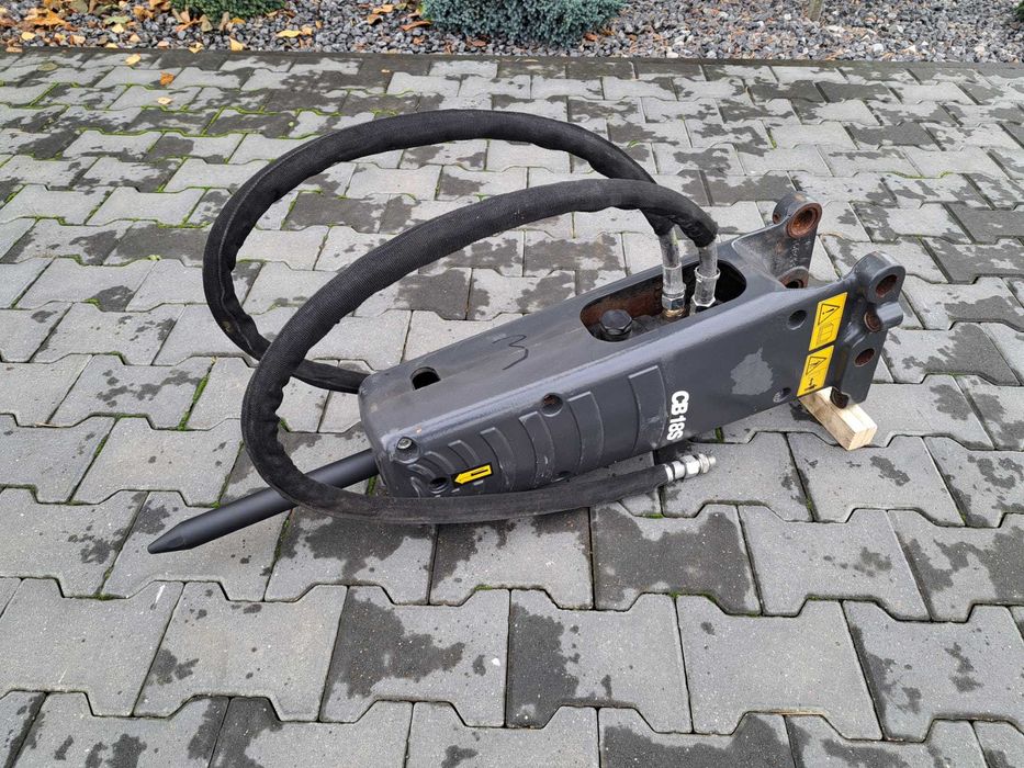 Młot hydrauliczny wyburzeniowy Case CB18s 70kg do koparki GW 12 msc