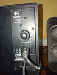 Vendo subwoofer com duas colunas.