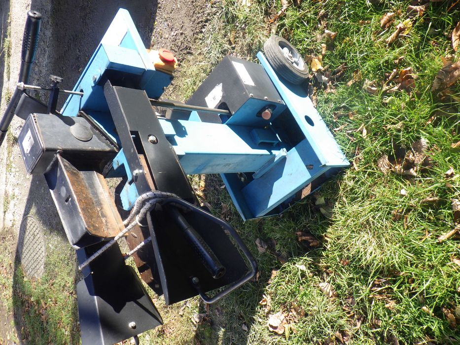 Mocna Łuparka do Drewna Hydraulicza / Rębak ŁUPARKA do drewna 12 Ton