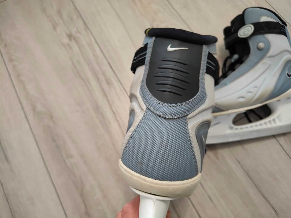 Łyżwy 42 Nike damskie Łyżwy rekreacyjne rozmiar 42 Nike (27 cm)
