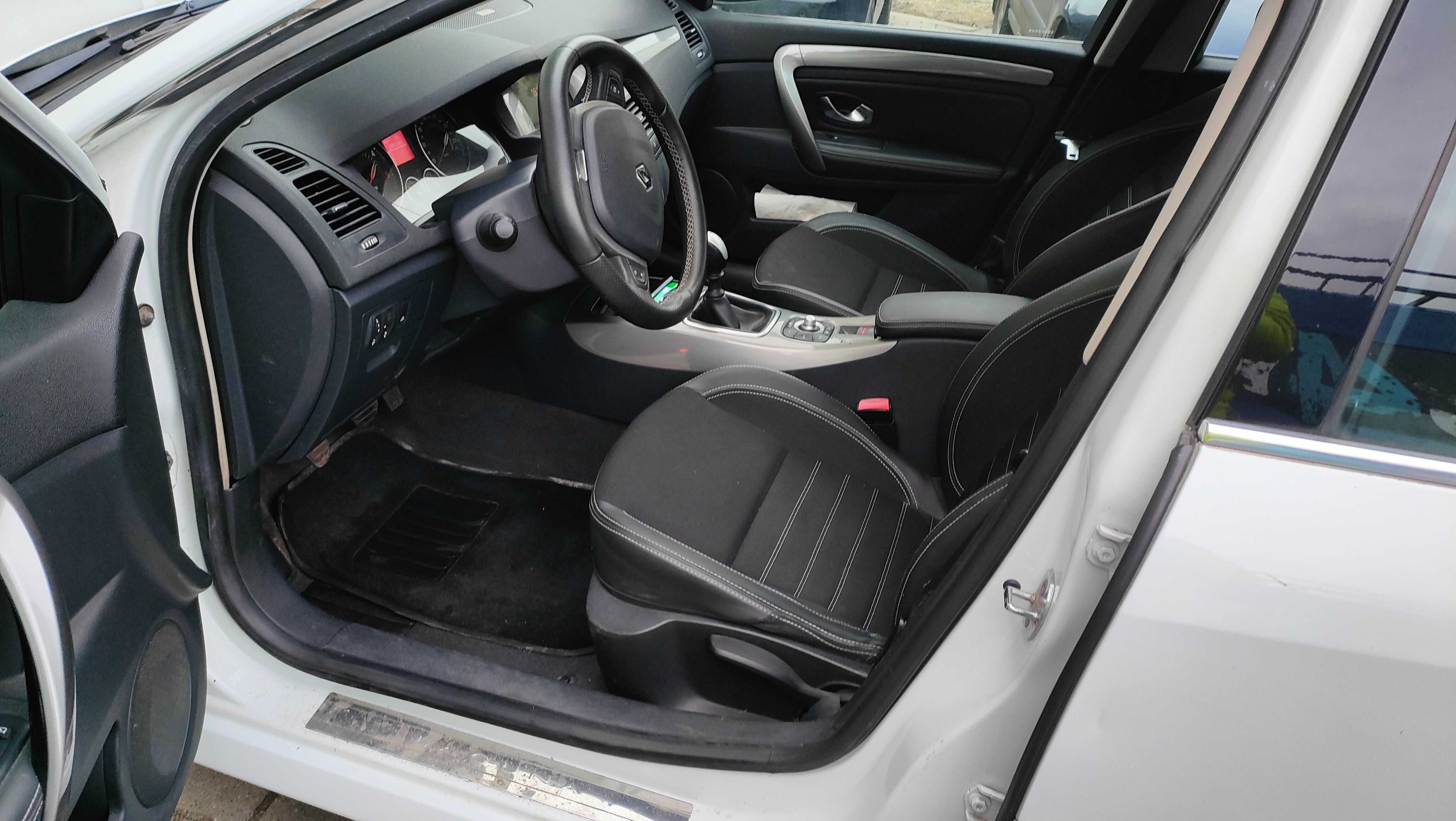 Renault Laguna dCi 110 Bose Edition symboliczny przebieg