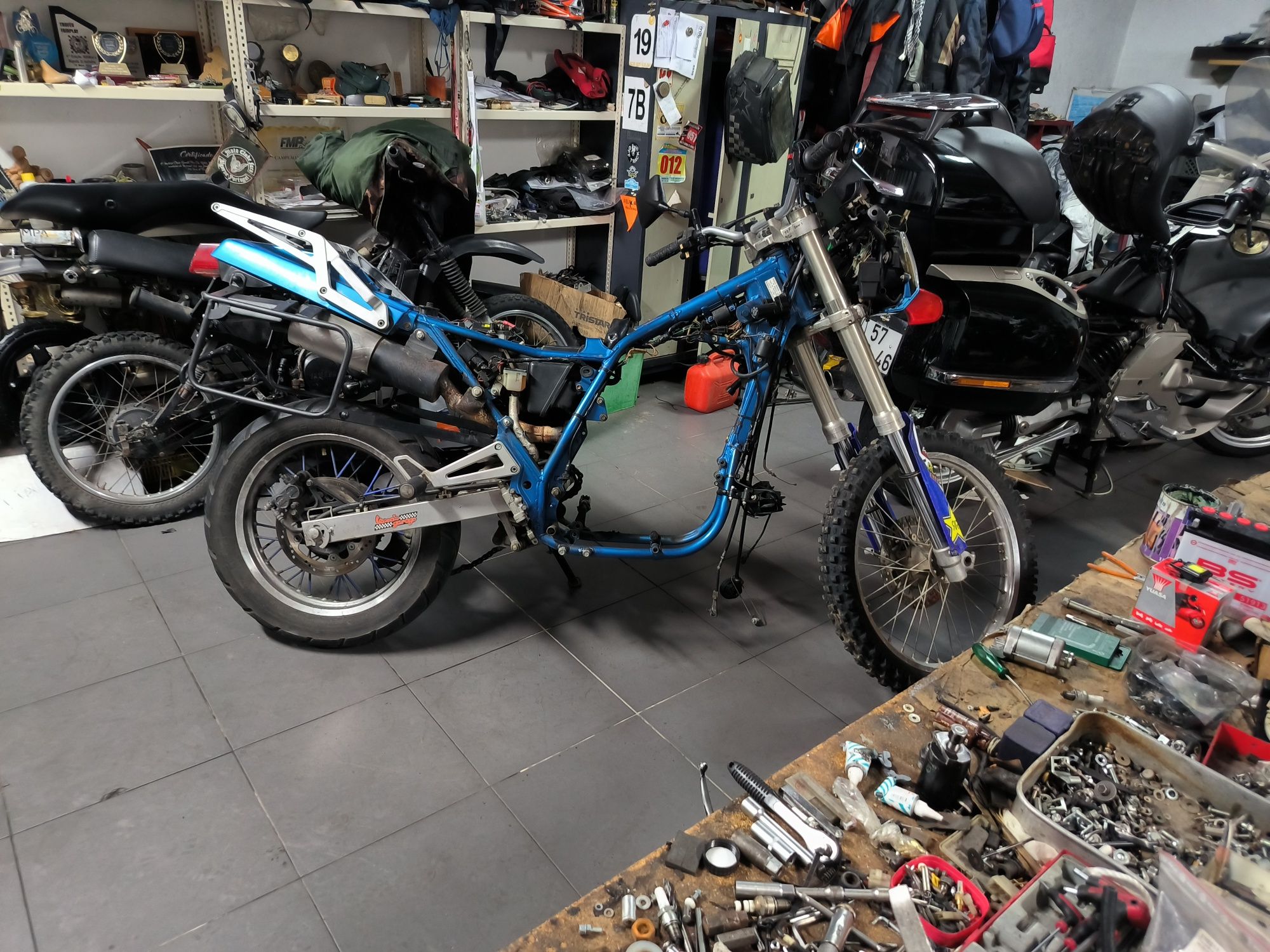 Suzuki dr 650 rse