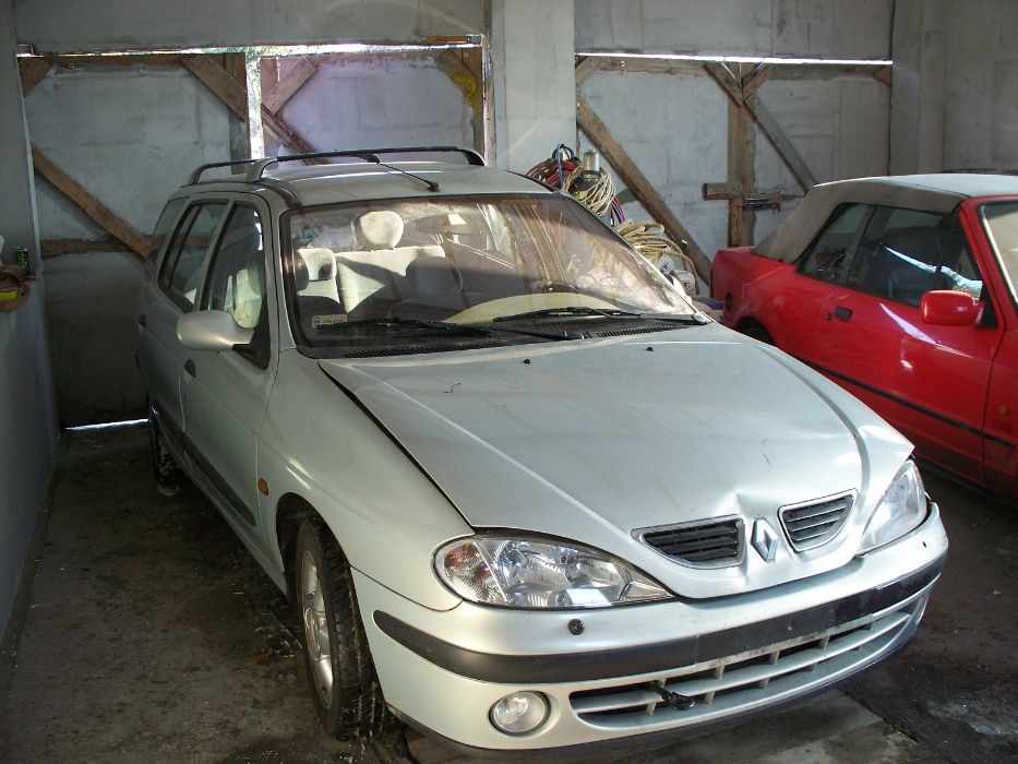 Zderzak Przód Tył Reno Megane 1 FL Lift Renault Lampa Halogen
