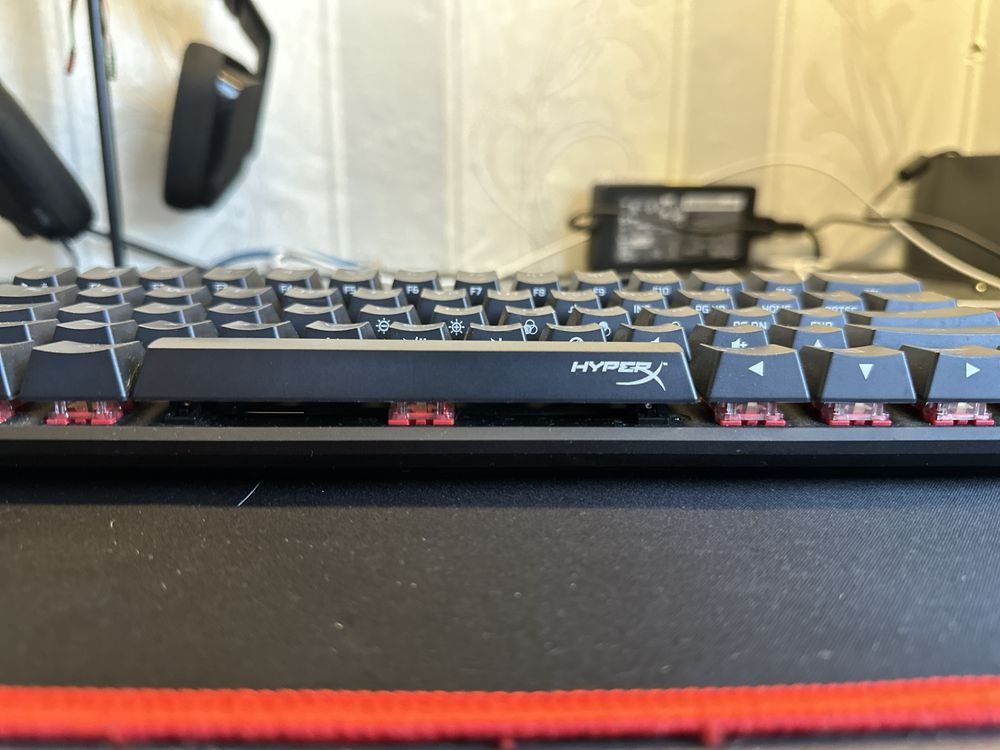 ігрова клавіатура (игровая клавиатура) HyperX Alloy Origings 60 [RED]