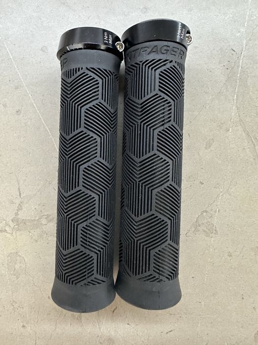 Ручки руля (гріпси) Bontrager XR Trail Elite нові!