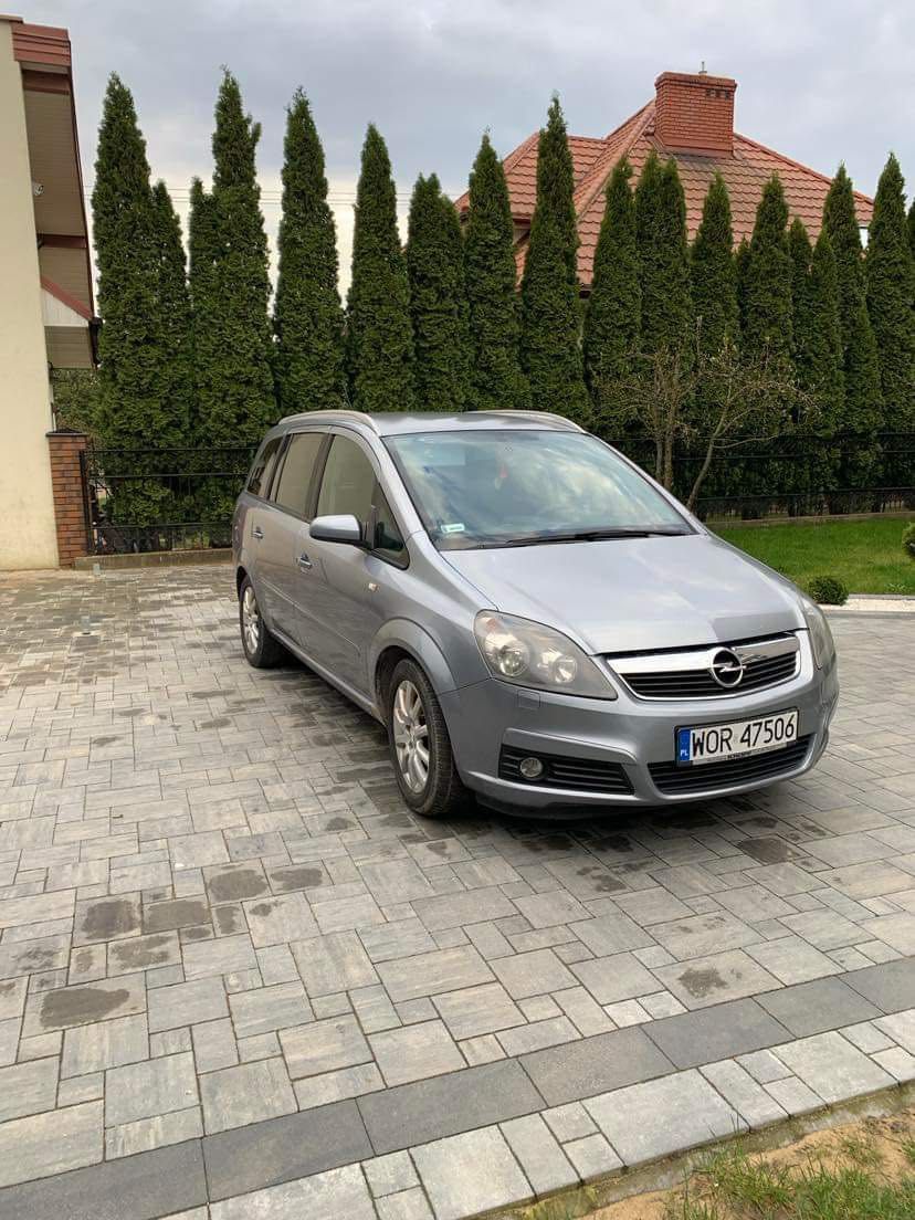 Opel Zafira B 1.8 140KM 2006r