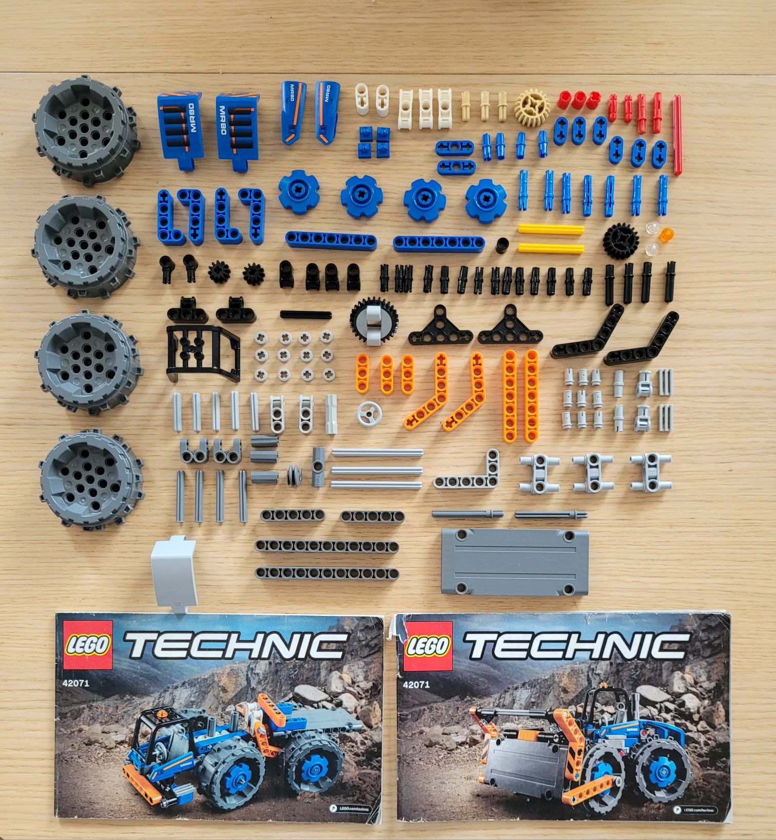 Lego Technic 42071 spycharka