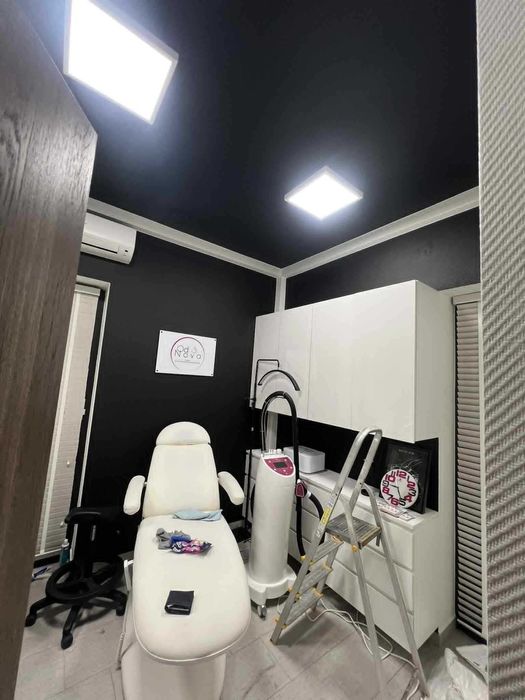 Wykończenia wnętrz (gładzie, malowanie, panele, sufity)