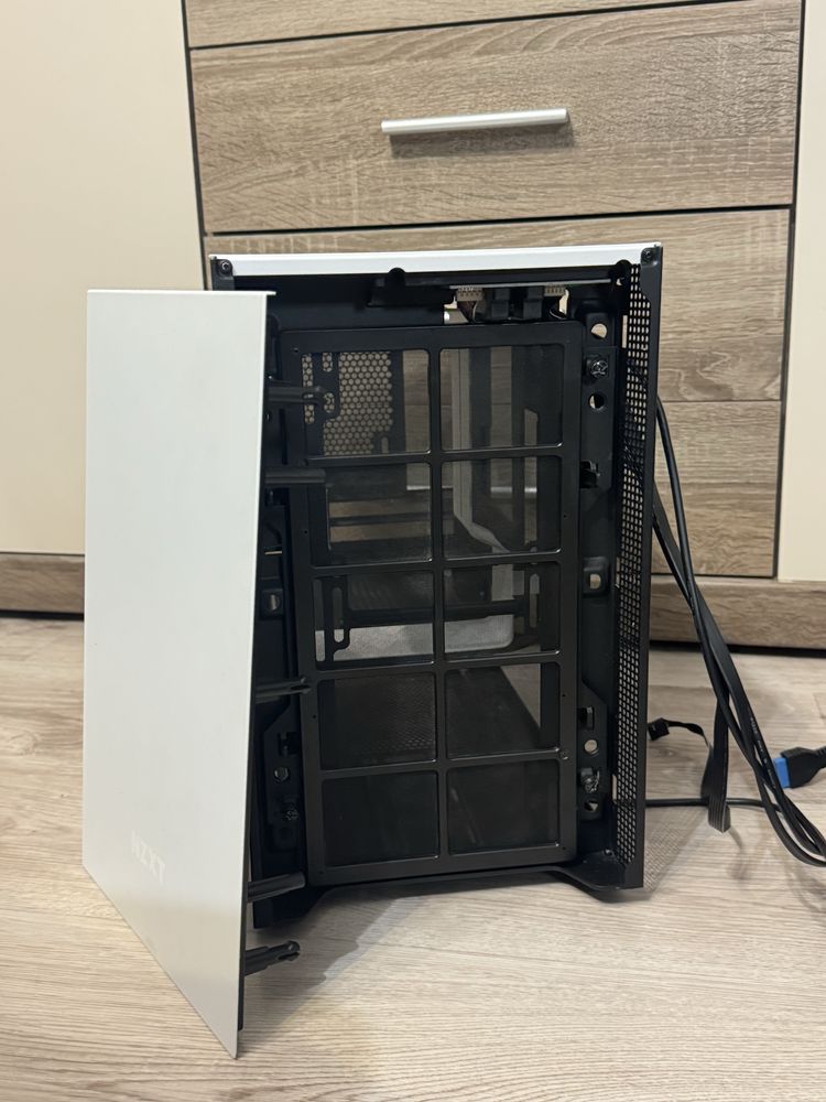 Nzxt h210i white! Obudowa do komputera