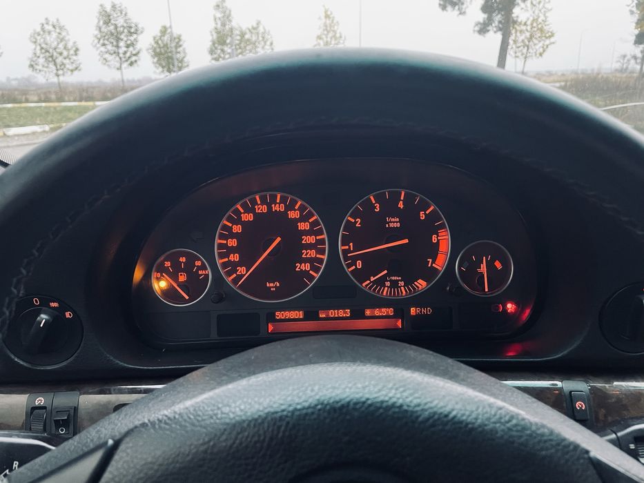 Продам BMW E38 2.8 m52b28