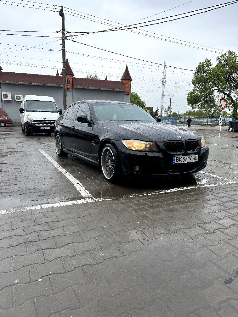 BMW E90 328i 2009