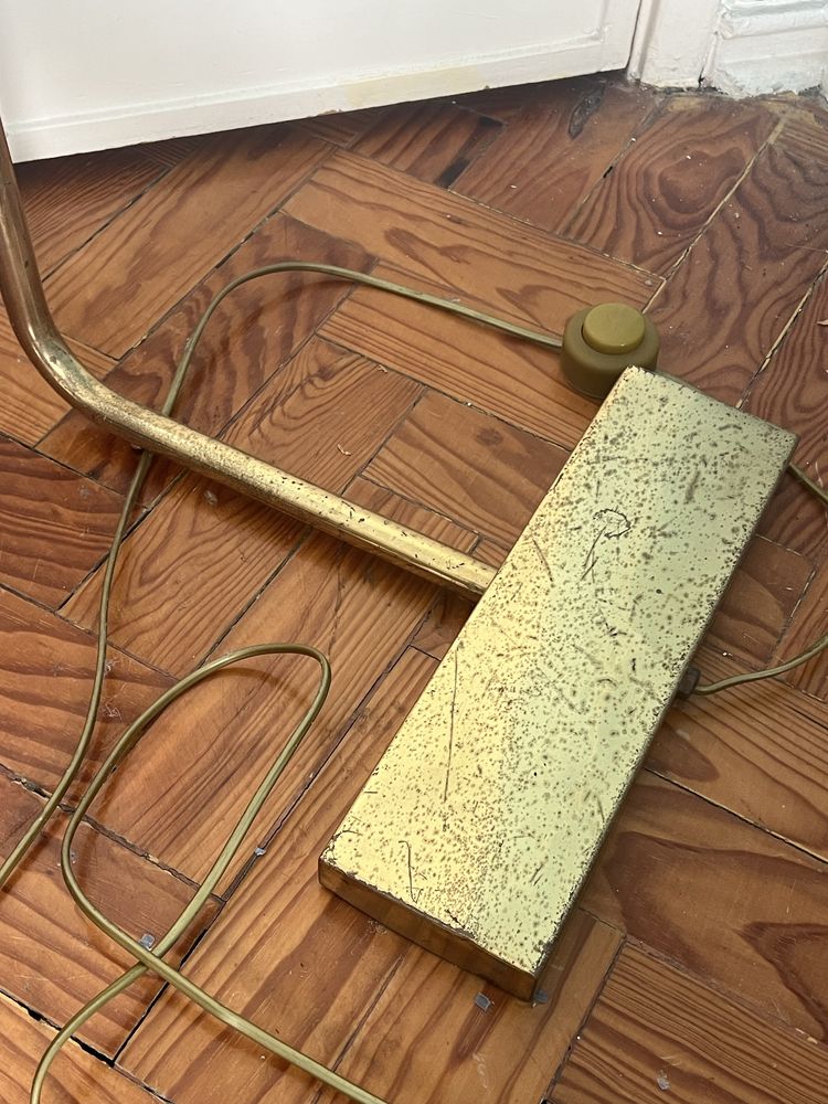 Candeeiro de pé vintage dourado