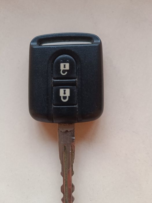 Ключ Nissan 2 кнопки 433 Mhz