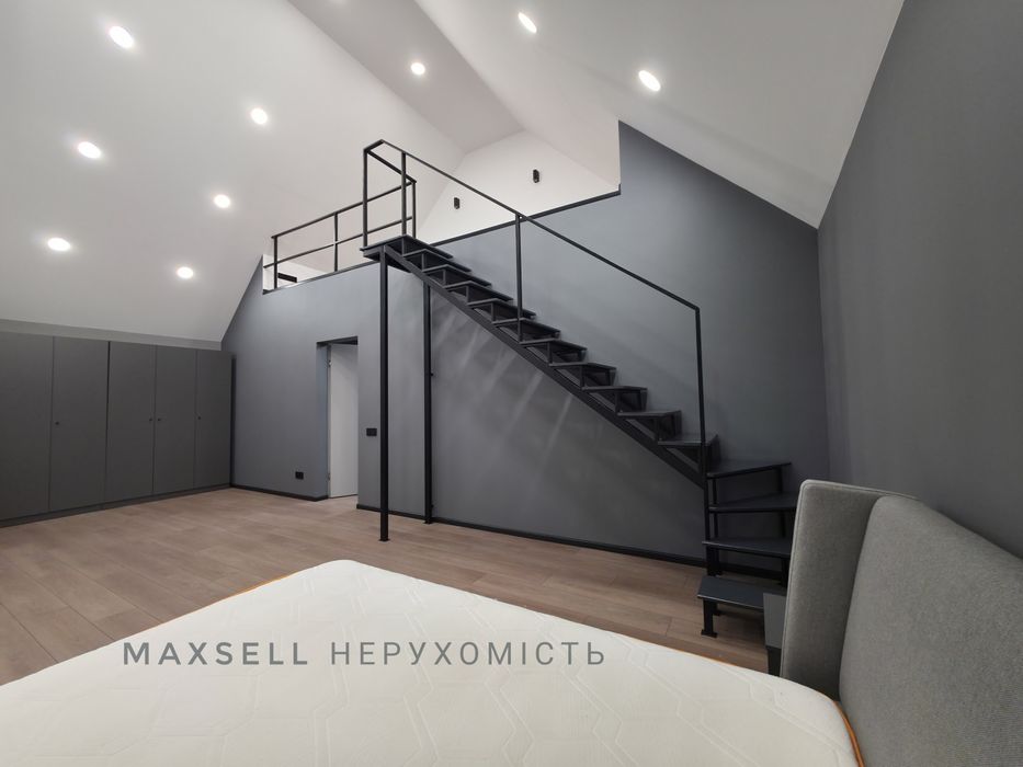 Сучасний будинок з новим ремонтом на Косівщині