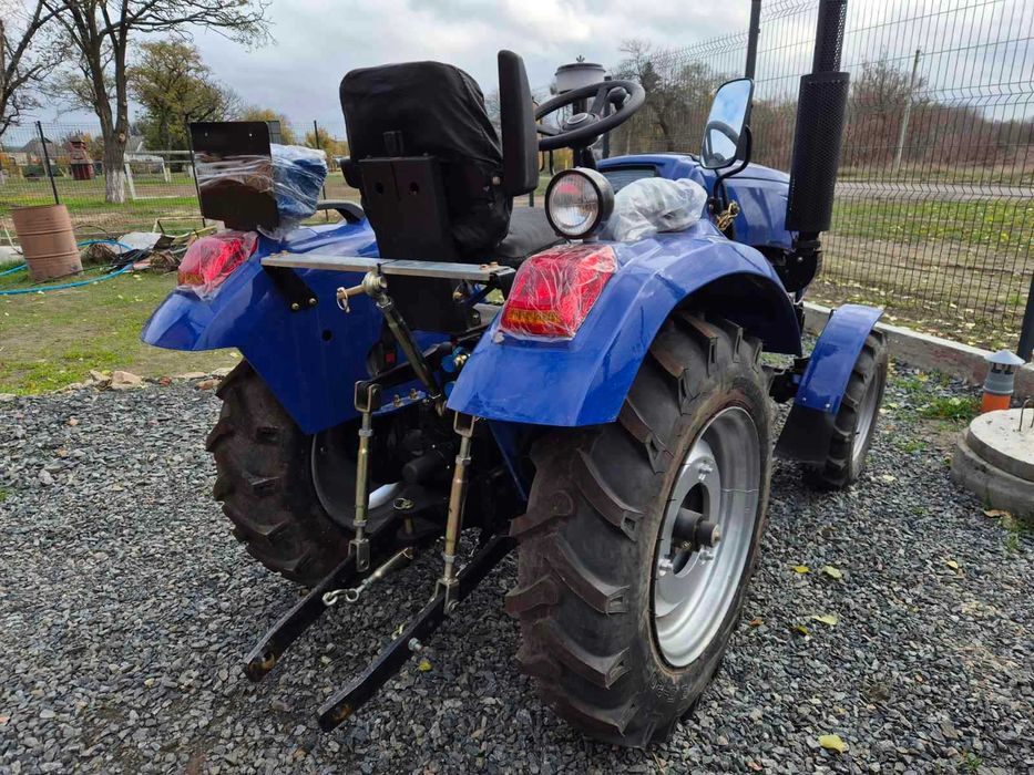 Трактор Сінтай 244THL