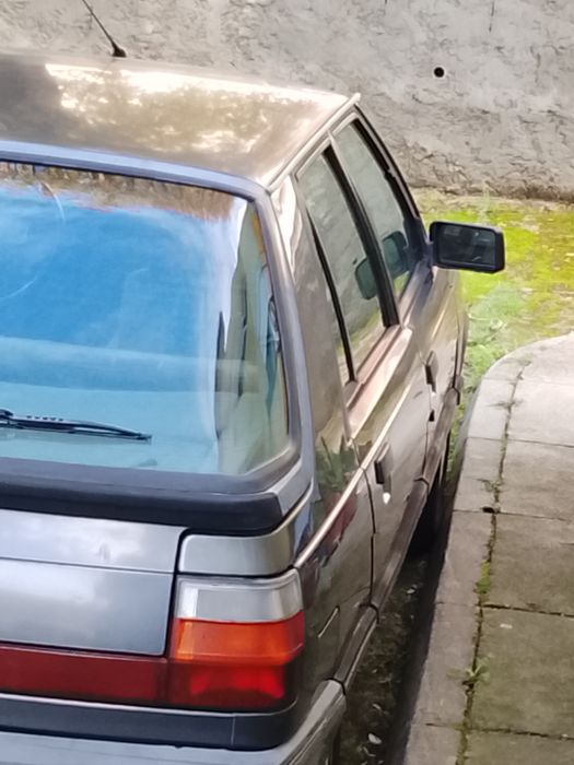 Renault 11 a circular diariamente