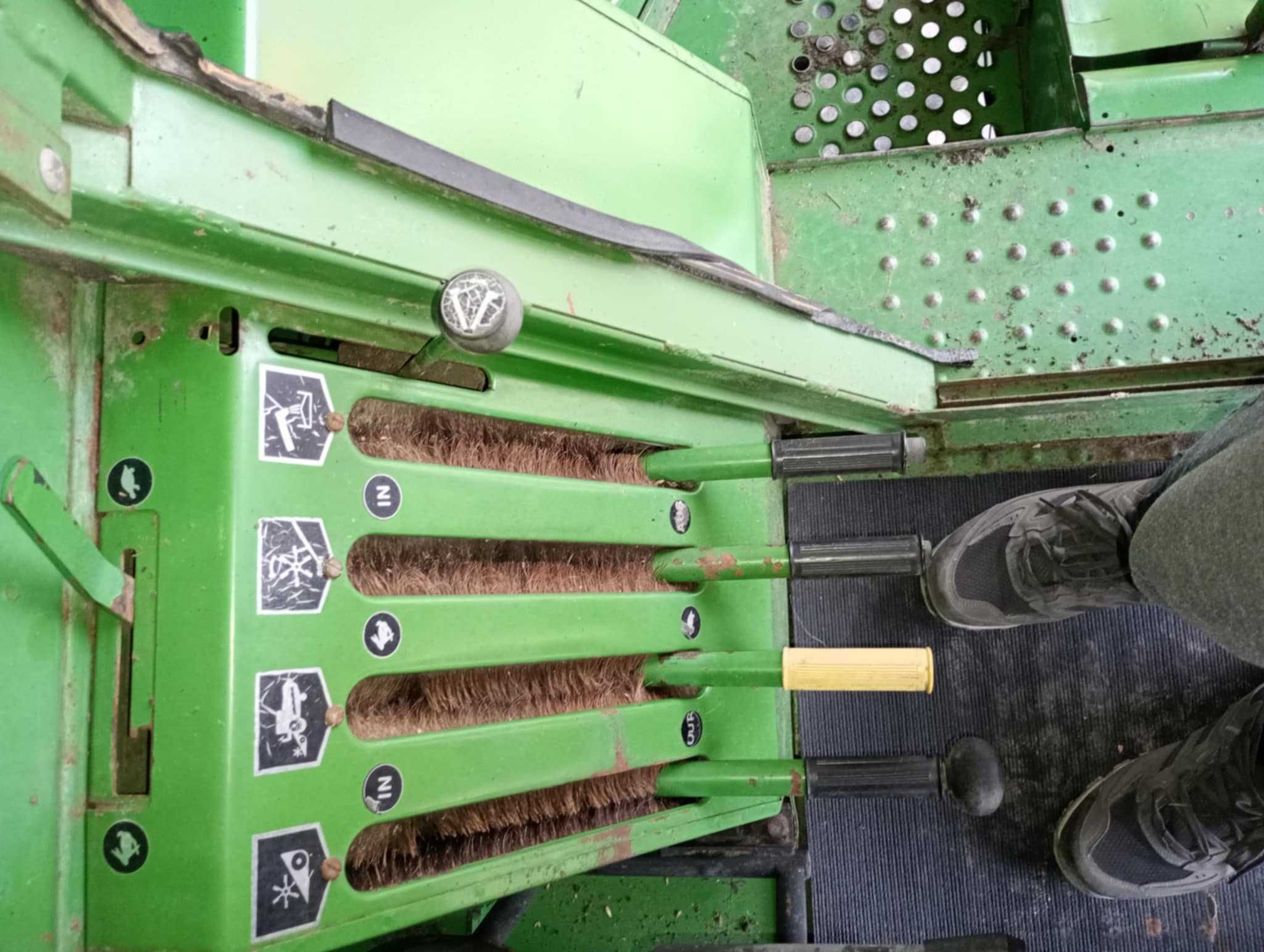 Kombajn John Deere 975