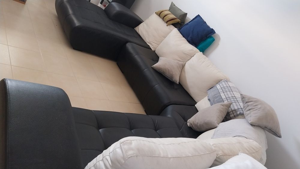 Sofá com chaise longue