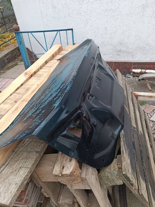 Кришка багажника Ford Fusion