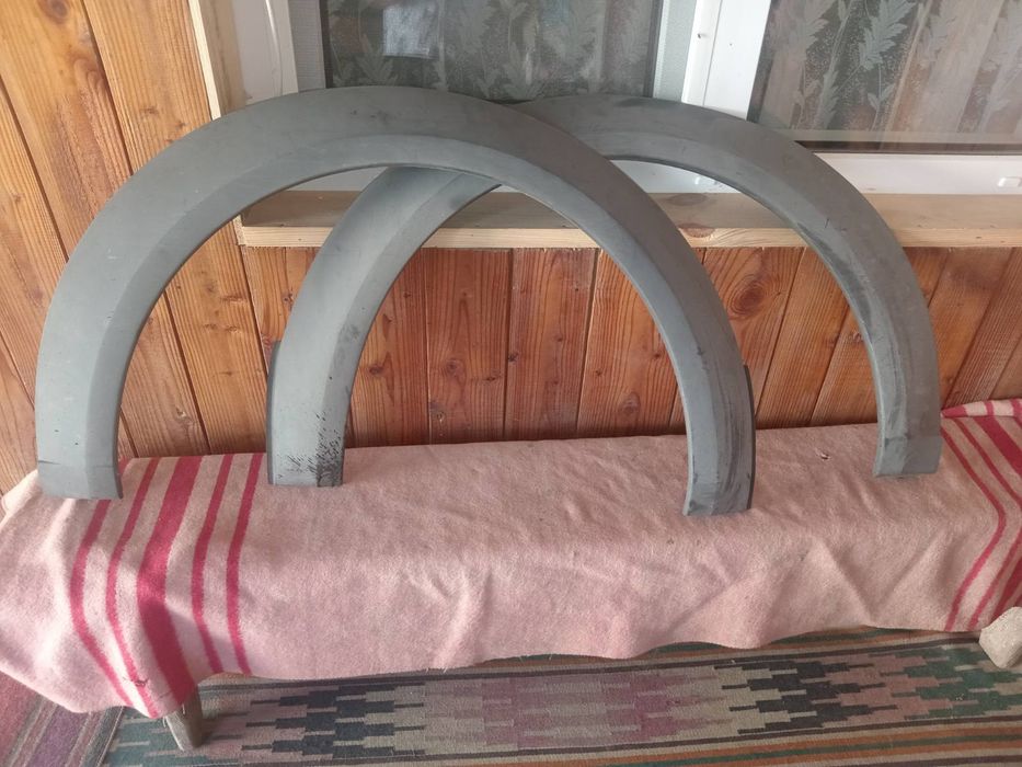 Продам задні арки на Форд Конект.