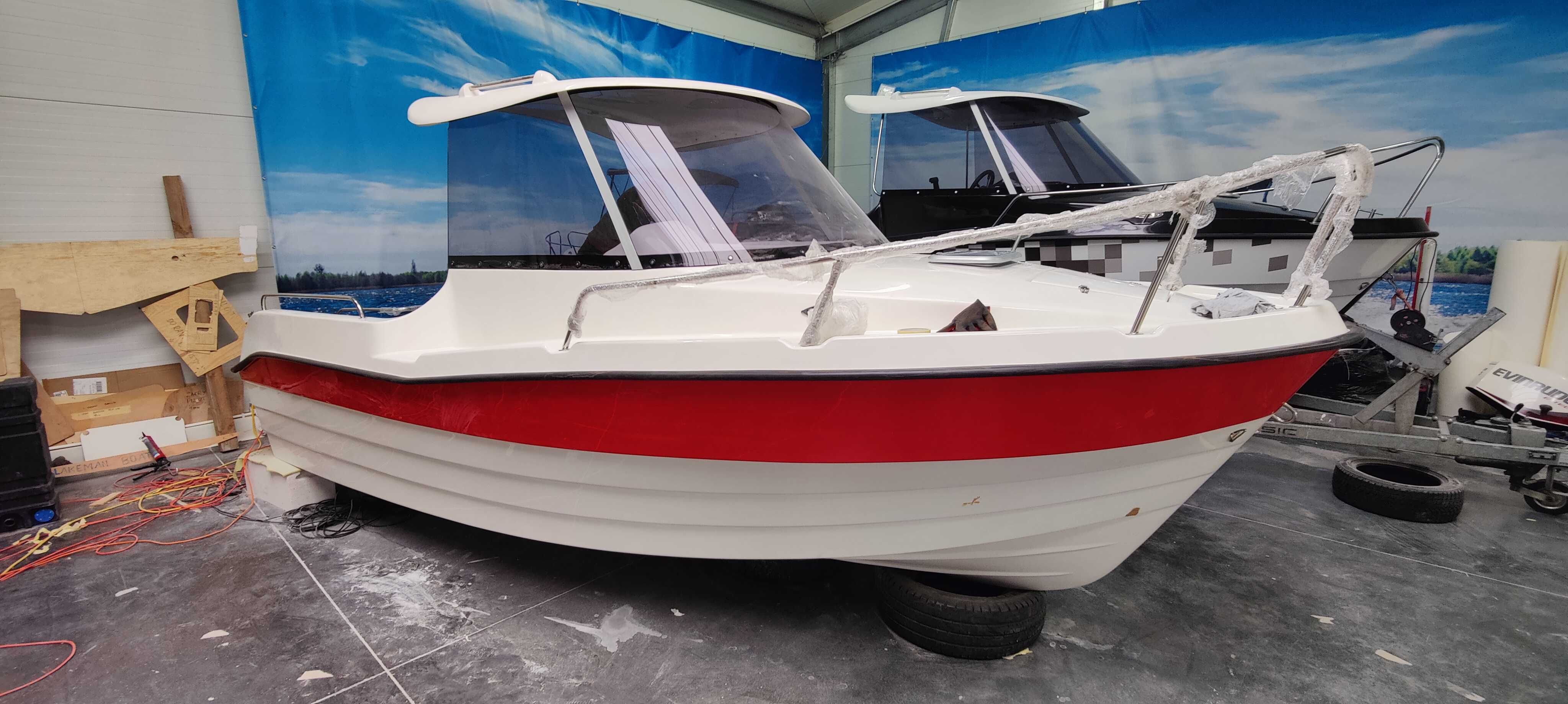 Nowa łódź motorowa, motorówka kabinowa Lakeman 540 Pilothouse