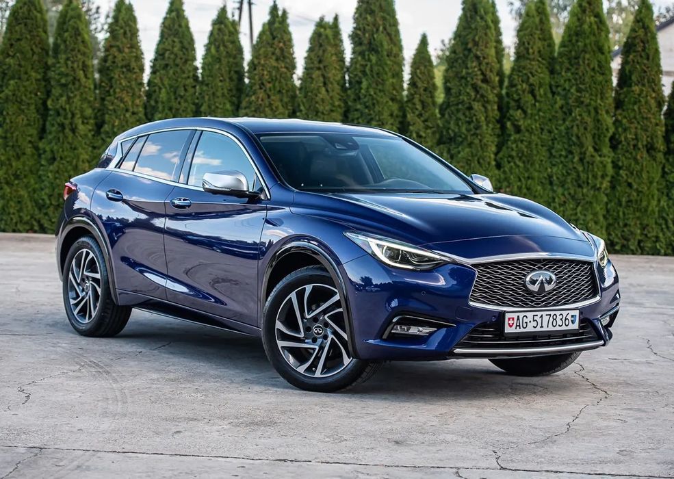 Infiniti Q30 1.6B 156km Navi Ledy Kamery 360 Radar