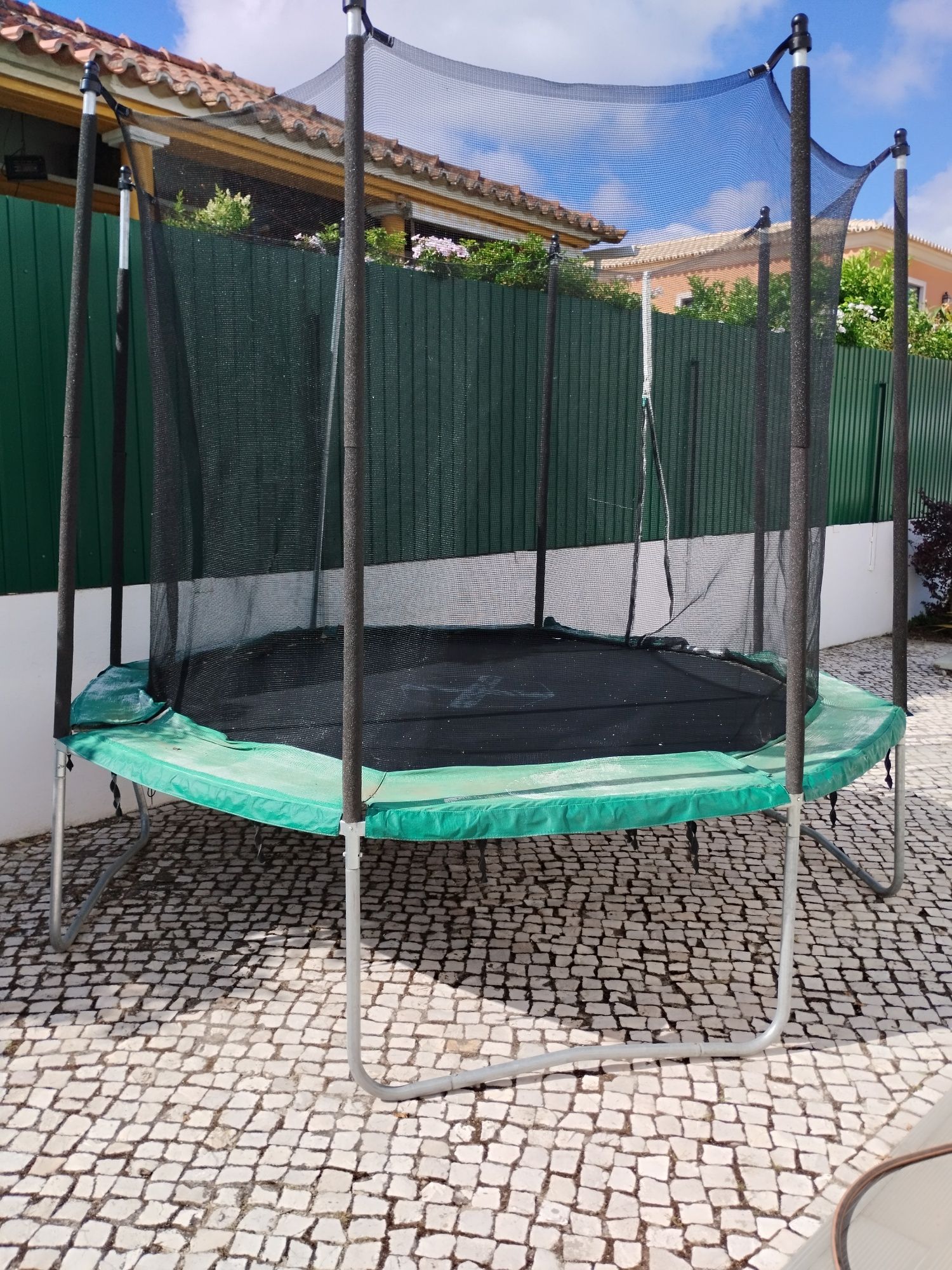 Trampolim Dechatlon 240cm