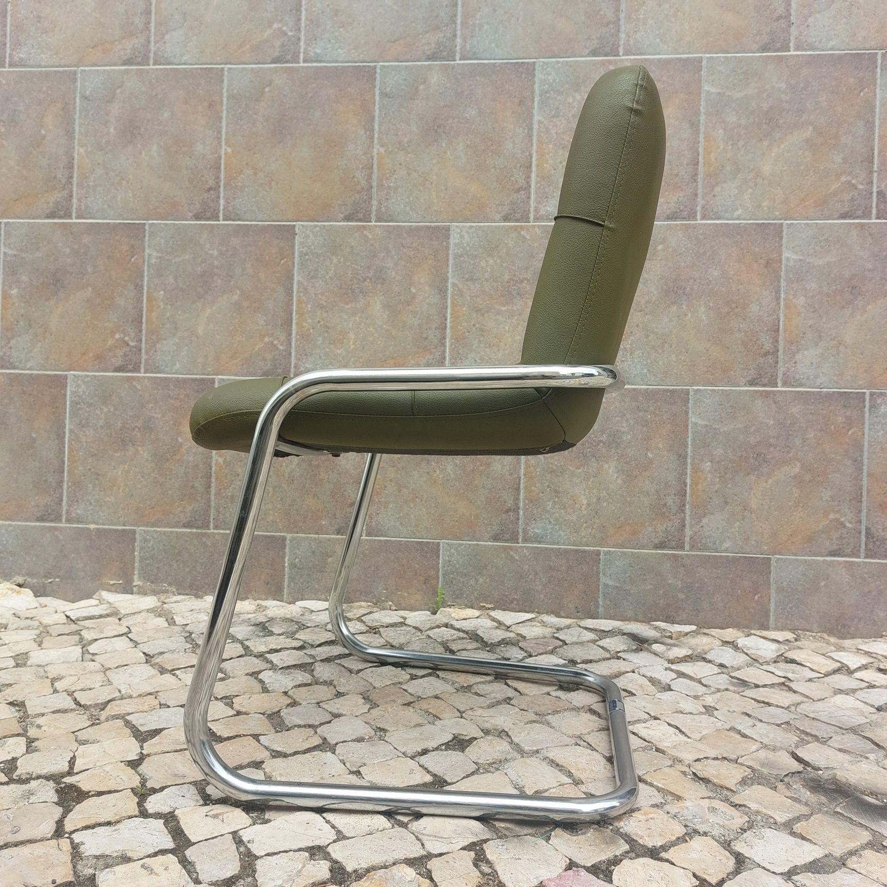 Vintage Airborne chair