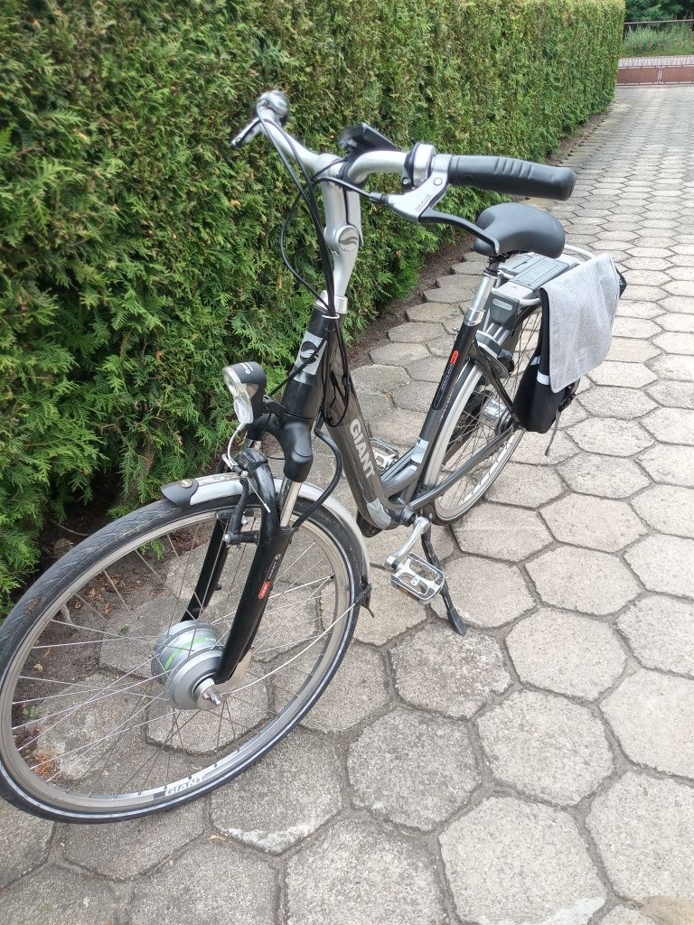 Rower elektryczny Giant Twist 1 bateria rozmiar M