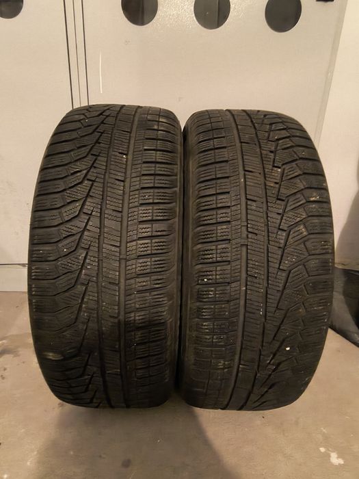 Para opon zimowych 235/55/17 Hankook!