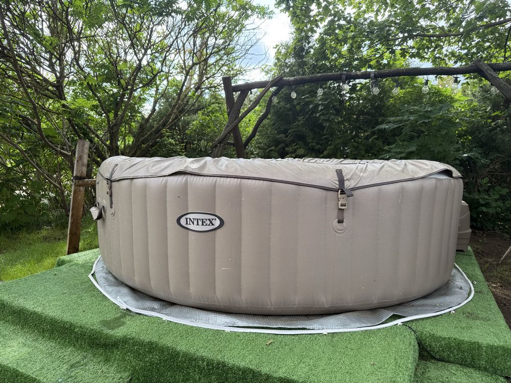Jaccuzi Basen Spa Intex 8 osobowe z 2024r Gratis dodatki i Ledy