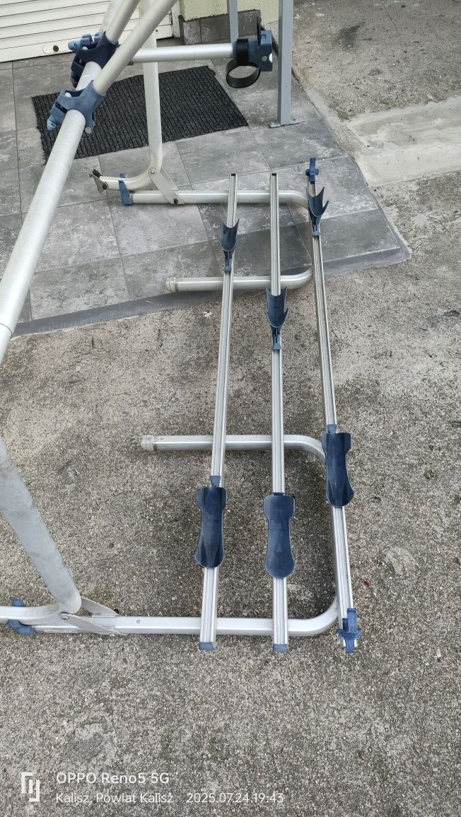 Thule Omni Bike na tył przyczepy kempingowej 3 rowery