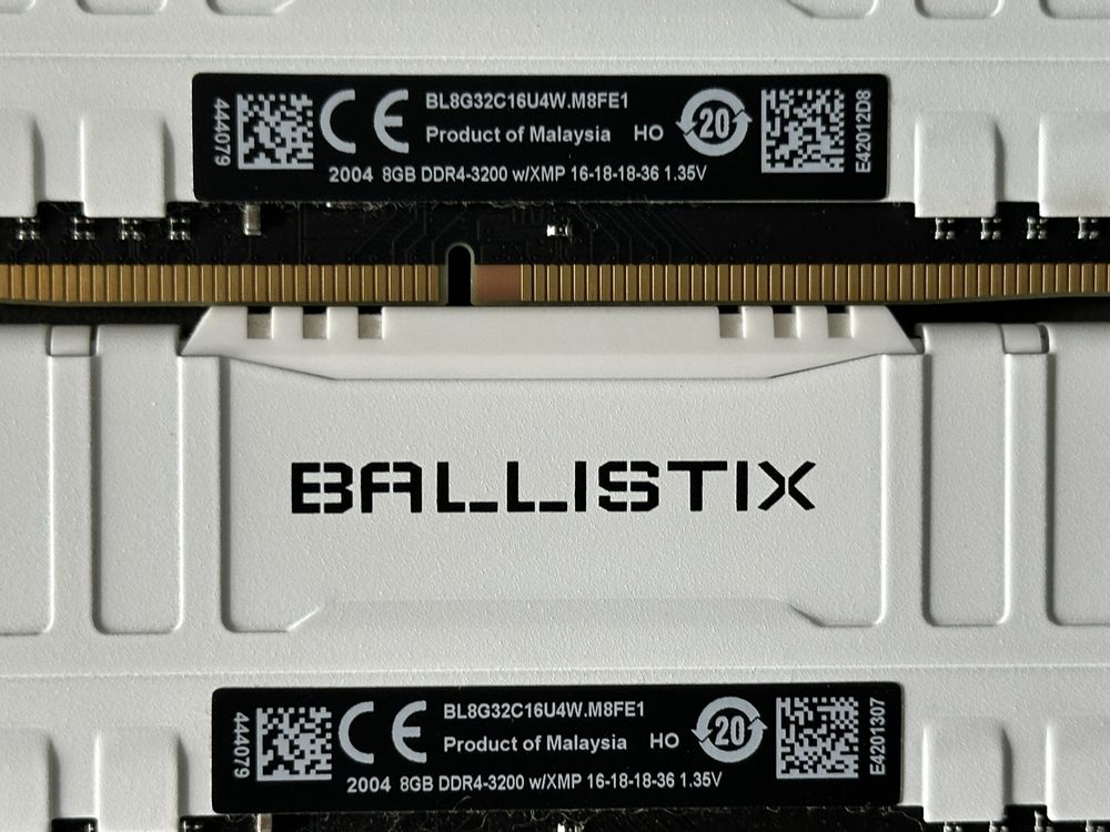 Оперативна памʼять Crucial Balistix (2x8GB) DDR4 3200 MHz CL16 White