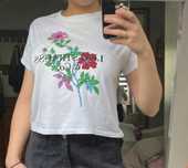 T-shiry Levi’s w kwiaty polne