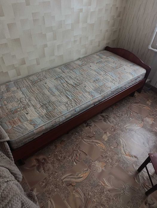 Ліжко кровать з матрацем
