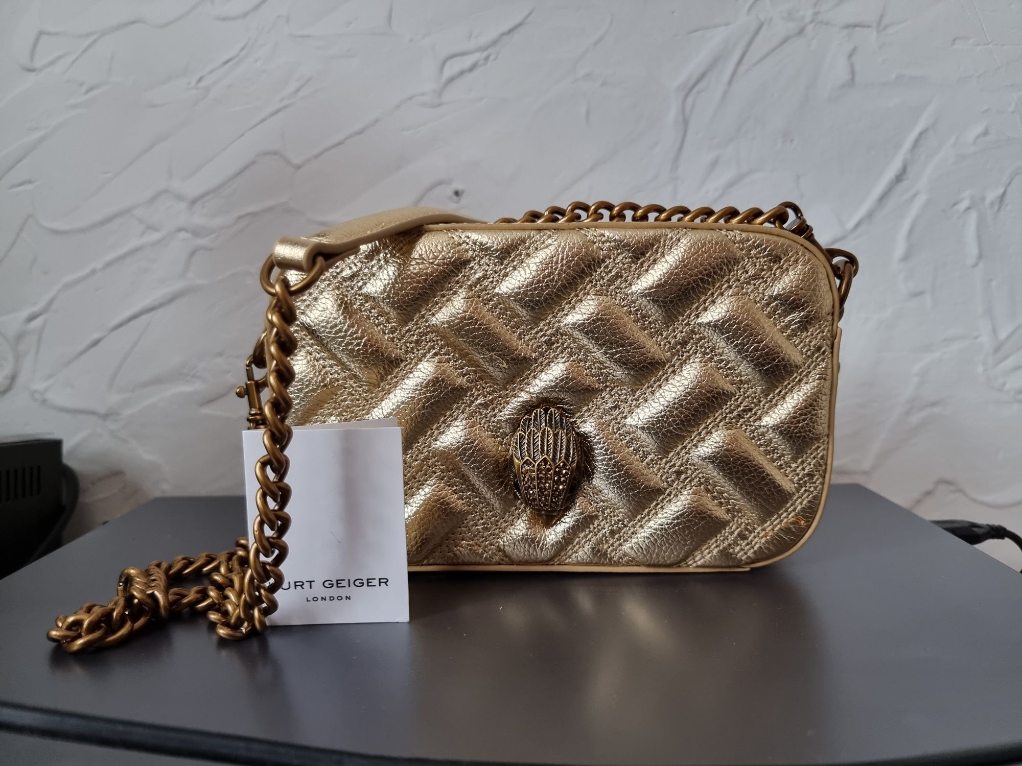 Torebka Kurt Geiger skóra crossbody złota