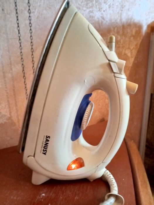 Праска. Sanusy..