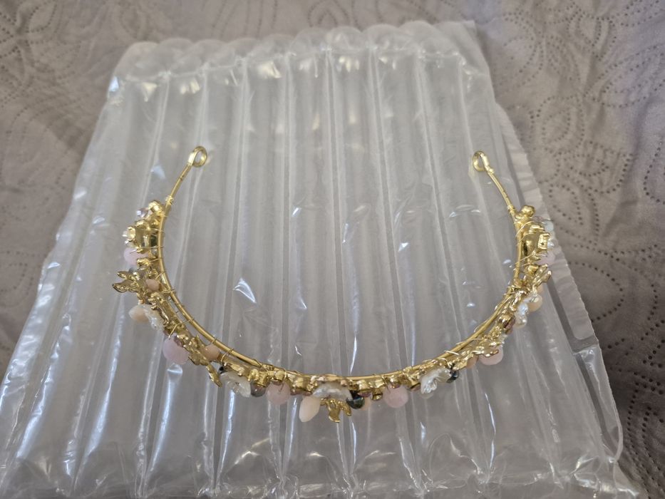 Металева діадема з каміннями, нова, діаметр 15 см