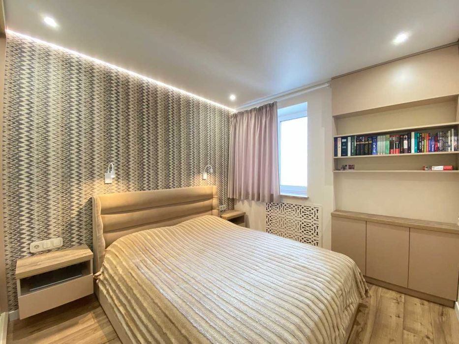 Від власника! Продам 2х кімн. Метро "Лук'янівська". Вулиця Іллєнка, 5