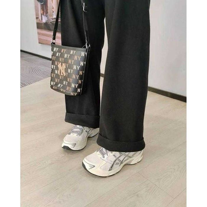 Оригінал Кросівки Asics GEL-1130 1202A164-116 EUR 40.5