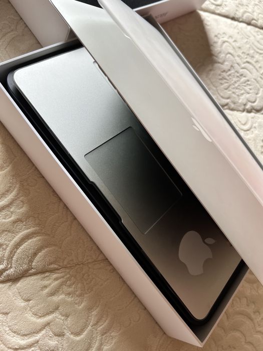 MACBOOK AIR 13 - 128GB - 8GB