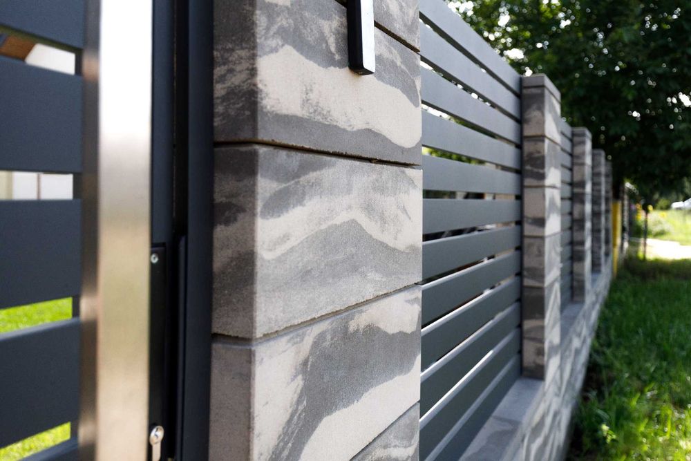 ogrodzenia nowoczesne, metalowe, palisadowe, aluminiowe.