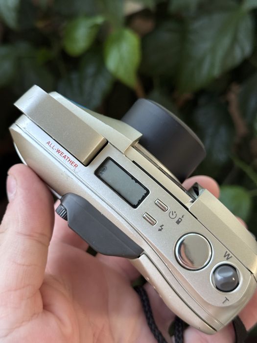 Пленочный фотоаппарат Olympus MJU zoom 140