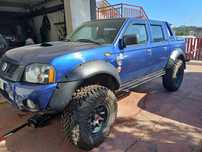 Nissan navara D22 com eixos GR