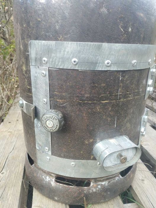 Fogão / Salamandra / stove artesanal, feito de uma botija de gás.