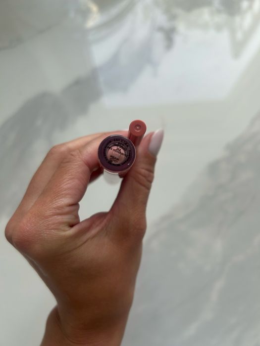 Kylie Jenner zestaw matowa pomadka i konturówka do ust lip kit